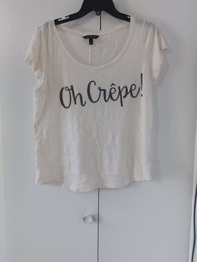 Banana Republic Cream Scoop Neck Tee with 'Oh Crêpe!' Graphic